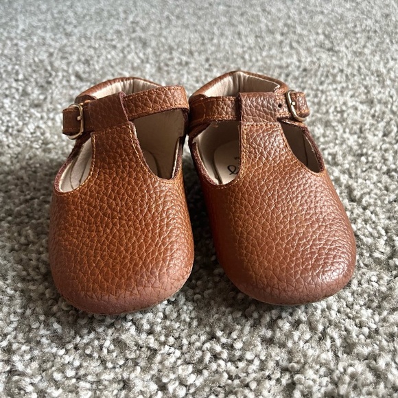 Baby Girl Monkey Feet 18-24 Months Barefoot Mary Jane’s - Picture 3 of 4